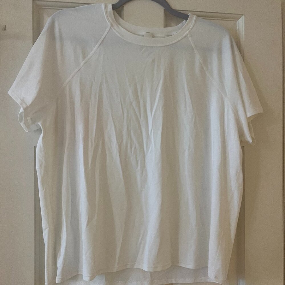 Lululemon Ultrasoft Nulu T-Shirt